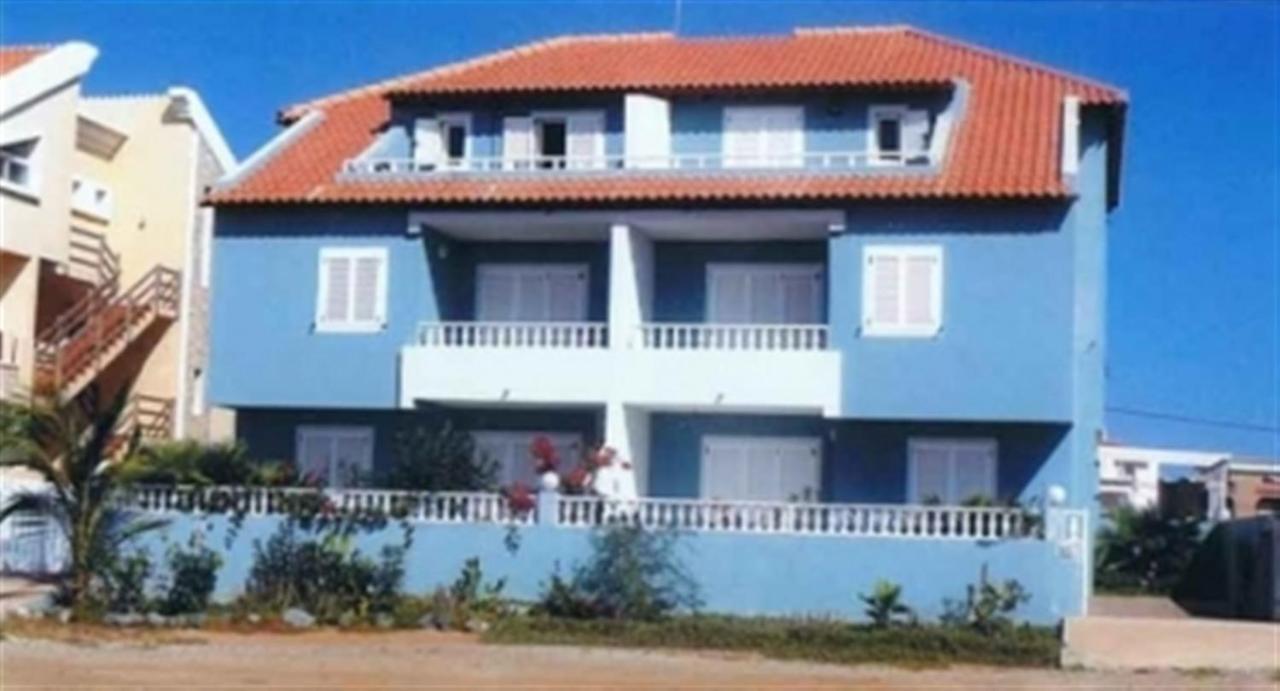Adult Only Beachfront 2 Bedroom Airport Pick Up, Aircon, Unlimited Wifi Ideal For Remote Working And Long Apartamento Santa María