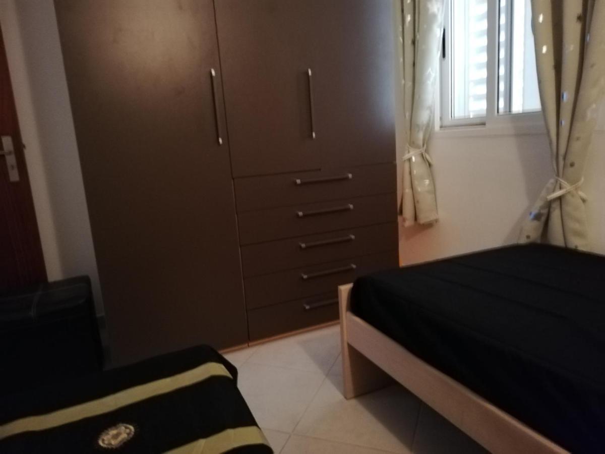 Adult Only Beachfront 2 Bedroom Airport Pick Up, Aircon, Unlimited Wifi Ideal For Remote Working And Long Apartamento Santa María