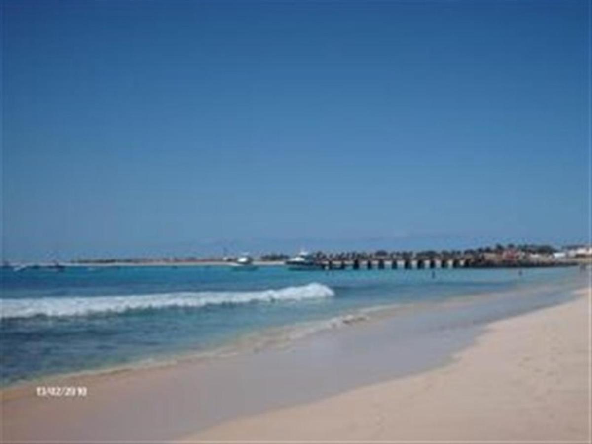 Apartamento Adult Only Beachfront 2 Bedroom Airport Pick Up, Aircon, Unlimited Wifi Ideal For Remote Working And Long