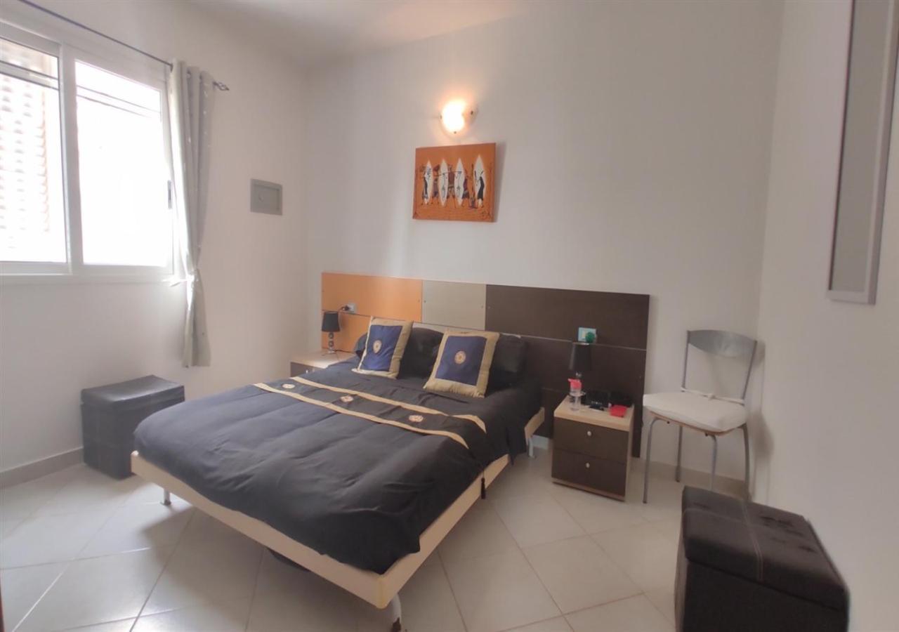 Adult Only Beachfront 2 Bedroom Airport Pick Up, Aircon, Unlimited Wifi Ideal For Remote Working And Long Apartamento Santa María